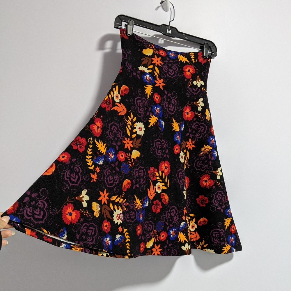 Lularoe Azure Floral Circle Skirt NWOT